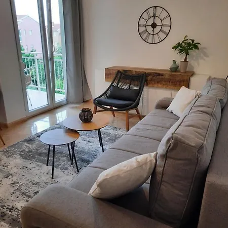 Апартаменты Newtown