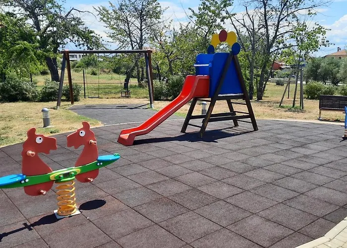 Newtown * Novigrad Istria